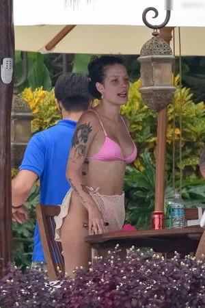 Halsey OnlyFans Leaked Free Thumbnail Picture - #v46BbHdoK7