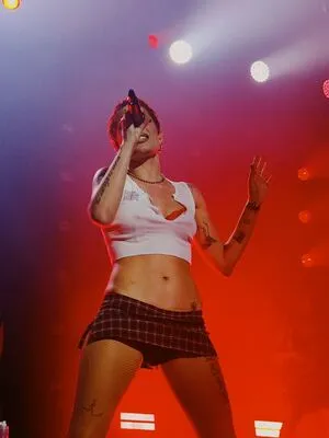 Halsey OnlyFans Leaked Free Thumbnail Picture - #xs3KZGD6sr