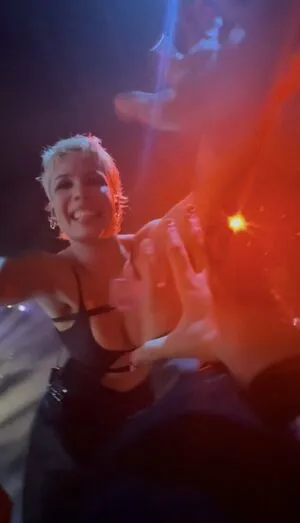 Halsey OnlyFans Leaked Free Thumbnail Picture - #ztsSj70Kkc