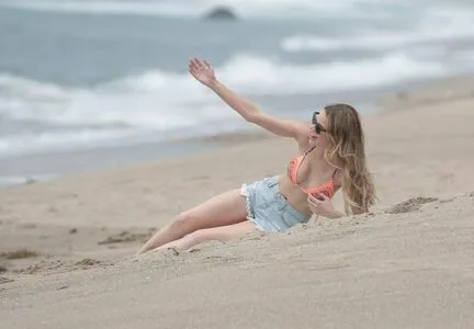 Halston Sage OnlyFans Leaked Free Thumbnail Picture - #QVoukDeY2O