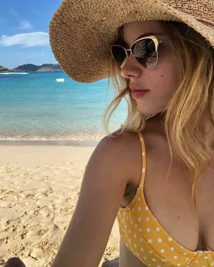 Halston Sage OnlyFans Leaked Free Thumbnail Picture - #lxxs2Np4tO