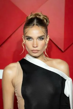 Hana Cross OnlyFans Leaked Free Thumbnail Picture - #BXvAuT9Sy3