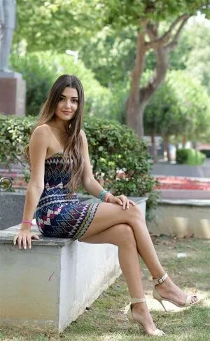 Hande Ercel OnlyFans Leaked Free Thumbnail Picture - #221hxJgEFp