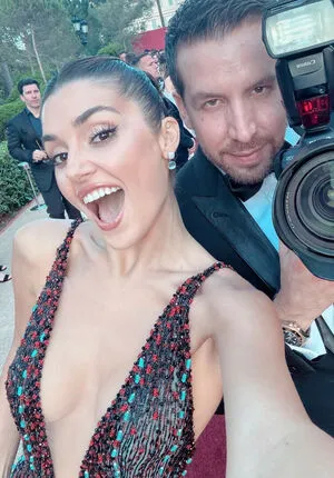 Hande Ercel OnlyFans Leaked Free Thumbnail Picture - #5HqHBH5law