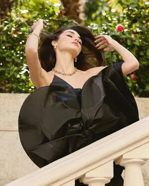 Hande Ercel OnlyFans Leaked Free Thumbnail Picture - #Yo7KhG1SKm