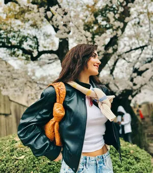 Hande Ercel OnlyFans Leaked Free Thumbnail Picture - #lOVTt7EDjE
