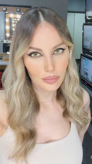 Hande Sarioglu OnlyFans Leaked Free Thumbnail Picture - #3oJIj1qN8l