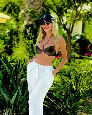 Hande Sarioglu OnlyFans Leaked Free Thumbnail Picture - #yzBhDJ659S