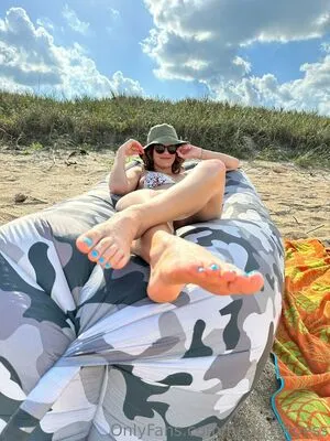 Hang10toess OnlyFans Leaked Free Thumbnail Picture - #YwBMUKcDFK