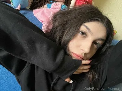 Hanna L OnlyFans Leaked Free Thumbnail Picture - #8T0hIxB5oB