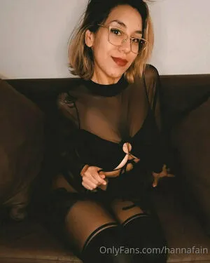 Hannafainn OnlyFans Leaked Free Thumbnail Picture - #2FnipfP4uk