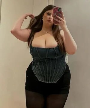 Hannah C OnlyFans Leaked Free Thumbnail Picture - #u6OEyh98YR