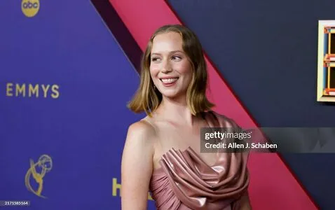 Hannah Einbinder OnlyFans Leaked Free Thumbnail Picture - #9eBzlfEPVk