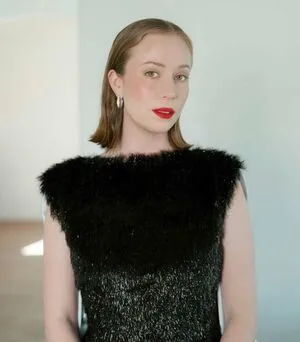 Hannah Einbinder OnlyFans Leaked Free Thumbnail Picture - #dHfcPbRJWE