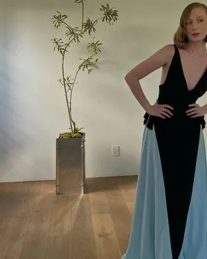 Hannah Einbinder OnlyFans Leaked Free Thumbnail Picture - #sqKfUuddpo