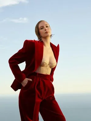 Hannah Einbinder OnlyFans Leaked Free Thumbnail Picture - #vPL5NKR7ns