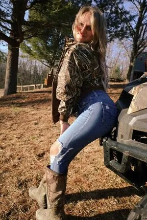 Hannah Farm OnlyFans Leaked Free Thumbnail Picture - #i6MagP5A1u