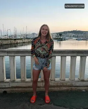 Hannah Hampton OnlyFans Leaked Free Thumbnail Picture - #8y347UGX3z