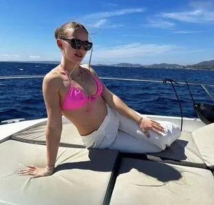 Hannah Marleen OnlyFans Leaked Free Thumbnail Picture - #8erM11FSj1