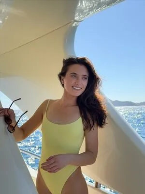 Hannah Meloche OnlyFans Leaked Free Thumbnail Picture - #4h7rqrETp2