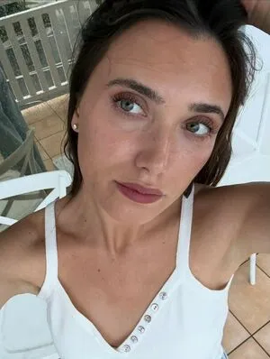 Hannah Meloche OnlyFans Leaked Free Thumbnail Picture - #fCa64zfHzK