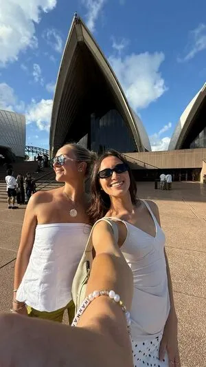 Hannah Meloche OnlyFans Leaked Free Thumbnail Picture - #pxpg3aFIac