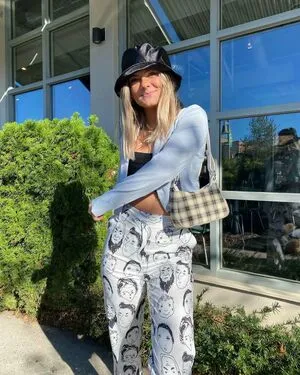 Hannah Schlenker OnlyFans Leaked Free Thumbnail Picture - #2I6a44Gb2l