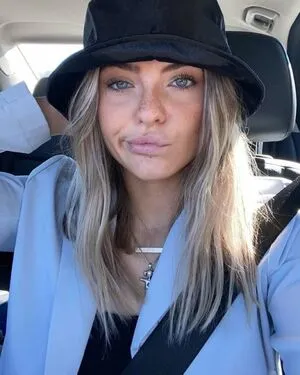 Hannah Schlenker OnlyFans Leaked Free Thumbnail Picture - #sIBgDnGEDE