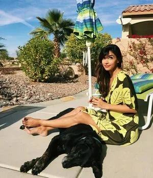 Hannah Simone OnlyFans Leaked Free Thumbnail Picture - #2AZhOwyMiE