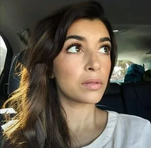 Hannah Simone OnlyFans Leaked Free Thumbnail Picture - #NkWUcc6sSm