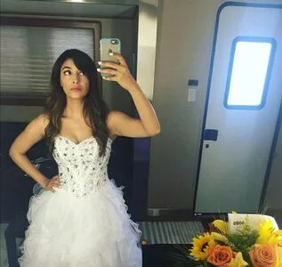 Hannah Simone OnlyFans Leaked Free Thumbnail Picture - #mDHSvxidgu