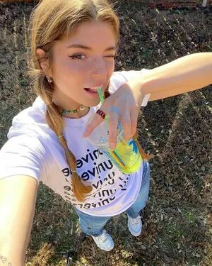 Hannah Stein OnlyFans Leaked Free Thumbnail Picture - #KaFlYoMYP3