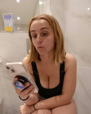 Hannah Witton OnlyFans Leaked Free Thumbnail Picture - #91myr0M9Kh