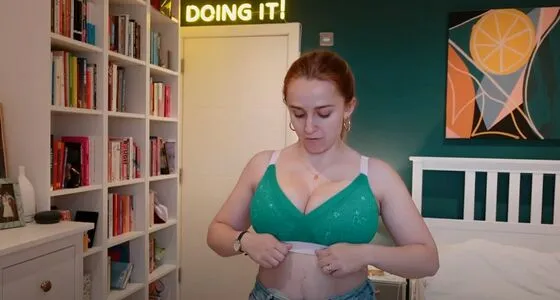 Hannah Witton OnlyFans Leaked Free Thumbnail Picture - #1iIMecc8YO