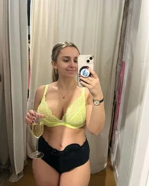 Hannah Witton OnlyFans Leaked Free Thumbnail Picture - #e7xhY45SVl
