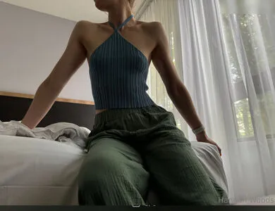 Hannah Woods OnlyFans Leaked Free Thumbnail Picture - #LetViACKaK
