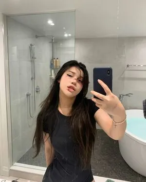 Hannahkae27 OnlyFans Leaked Free Thumbnail Picture - #E9nuy3DR1K