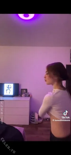 Hannahluisienne OnlyFans Leaked Free Thumbnail Picture - #QKhD9CS1jr