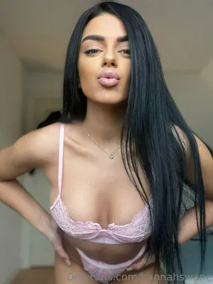 Hannahswane OnlyFans Leaked Free Thumbnail Picture - #rNoLV8LJxY