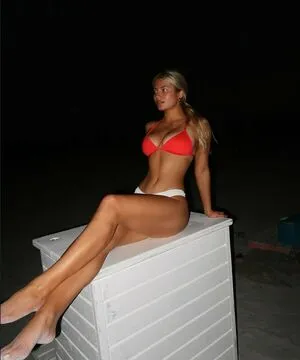 Hannahwhite OnlyFans Leaked Free Thumbnail Picture - #zbBUMOoUv1