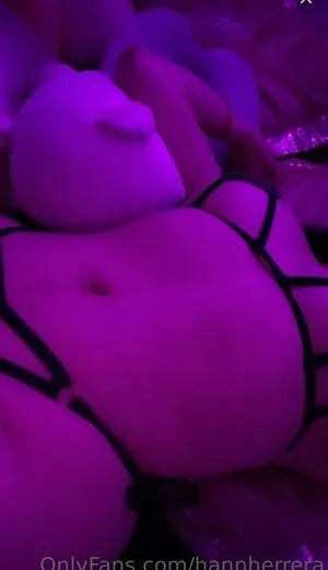 Hanncitaa OnlyFans Leaked Free Thumbnail Picture - #84xpCo4iSm