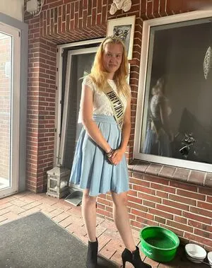 Happy Cindy Cindy Erhardt Rtl Ii Hartz Amp Herzlich OnlyFans Leaked Free Thumbnail Picture - #FGokvrr1dQ
