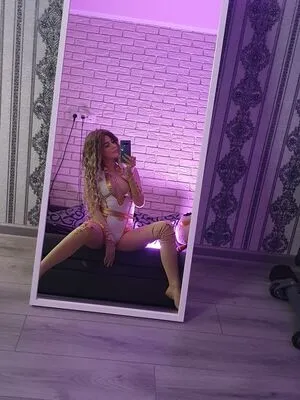 happy_manek OnlyFans Leaked Free Thumbnail Picture - #6S3bNUgADq