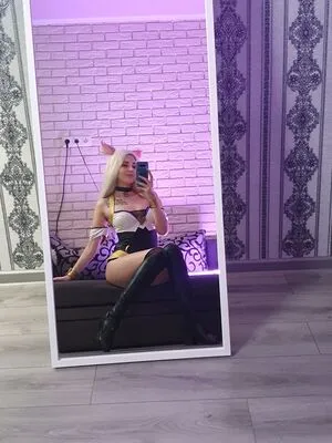 happy_manek OnlyFans Leaked Free Thumbnail Picture - #NViFrHeYTQ