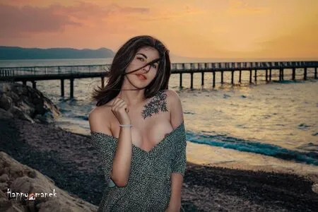 happy_manek OnlyFans Leaked Free Thumbnail Picture - #TrISh2XBjV