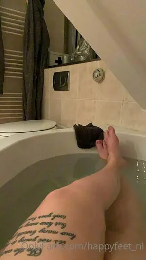 Happyfeet Nl OnlyFans Leaked Free Thumbnail Picture - #soz2Jg4U1C