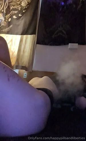 Happypillsandliberties OnlyFans Leaked Free Thumbnail Picture - #Ap6cGMP6Eg