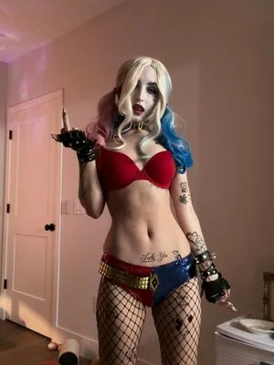 Harley Quinn Cosplay OnlyFans Leaked Free Thumbnail Picture - #swJFVETifo