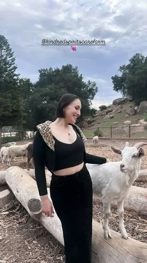 Harley Quinn Smith OnlyFans Leaked Free Thumbnail Picture - #gMys4c5xa6