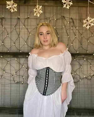 Harley Quinn Smith OnlyFans Leaked Free Thumbnail Picture - #TSaWuk2N6P